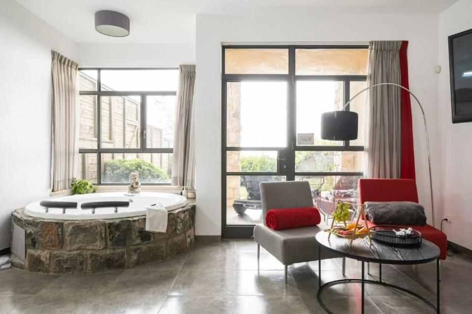 קאמי מלון בוטיק Safed Chambre photo
